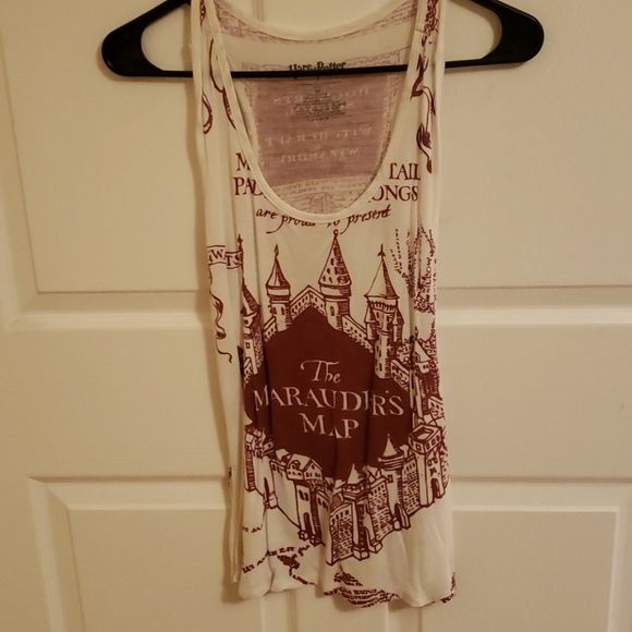 Hot Topic Tops - Comfy Harry Potter Tank Top!